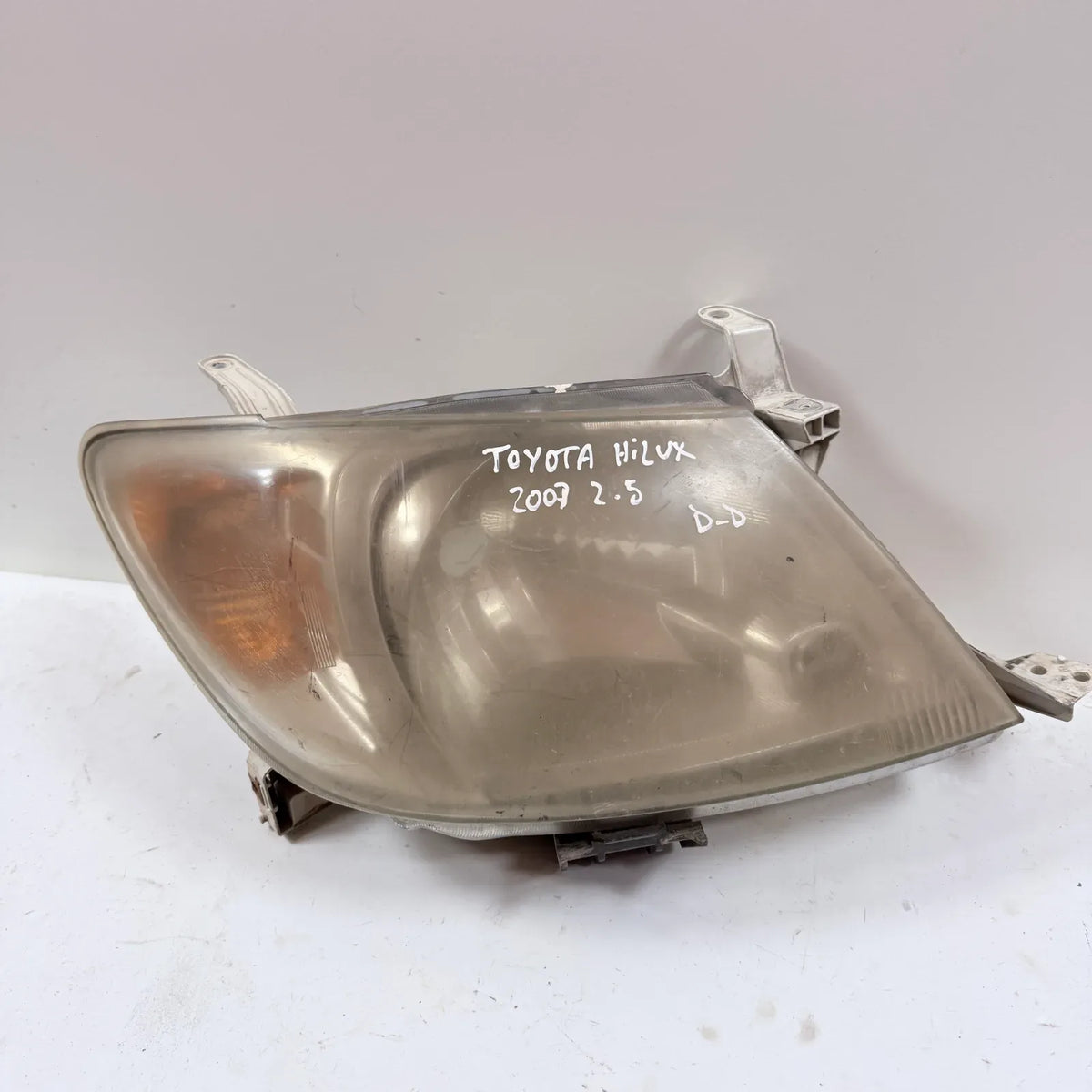 Optico Derecho Toyota Hilux 2007 - 2.5 4x2 Diesel Mecánico