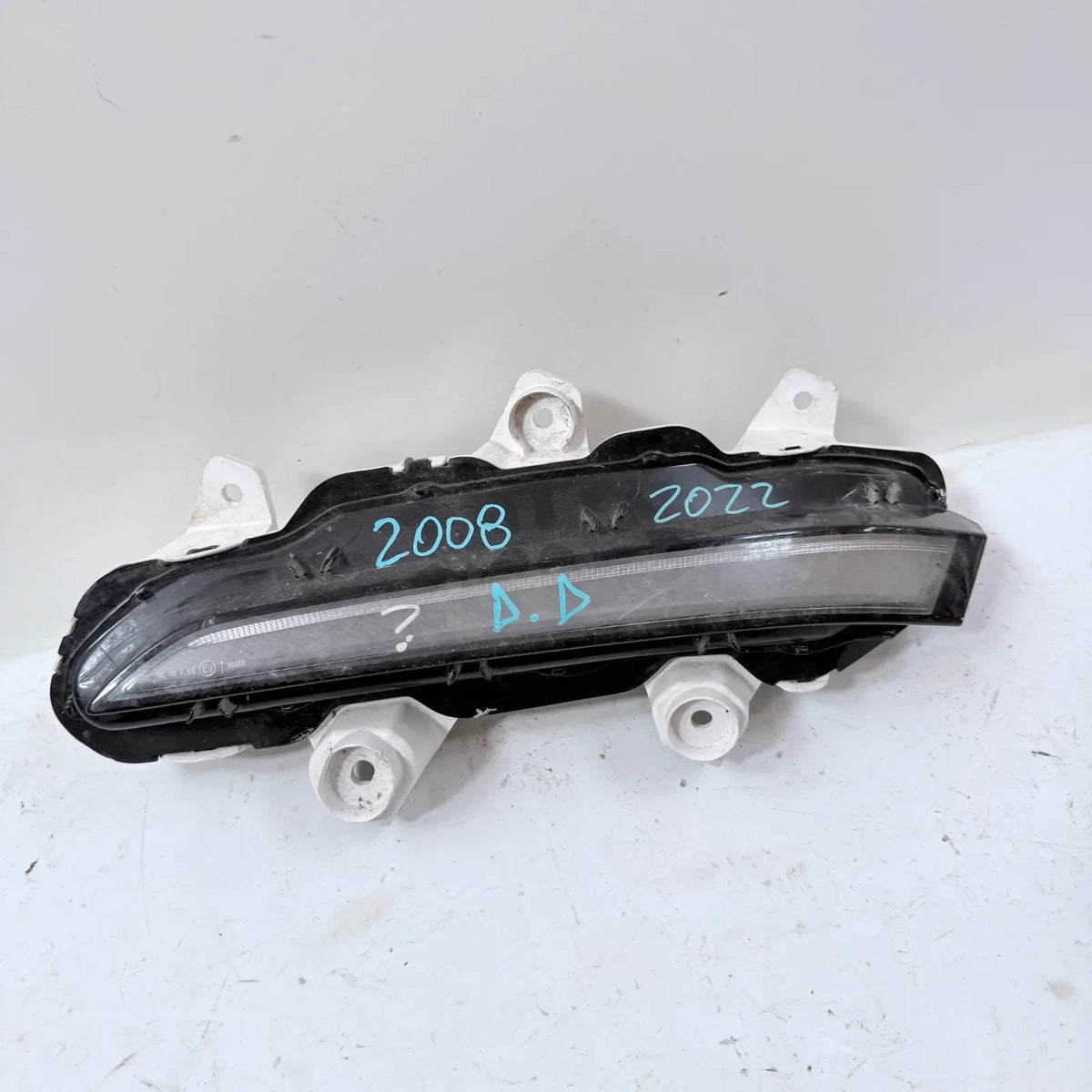 Optico Derecho Peugeot 2008 2022 - 4x2 Bencina Mecánico