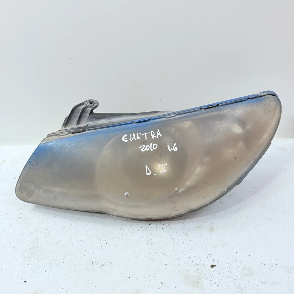 Optico Izquierdo Hyundai Elantra 2010 - 1.6 4x2 Bencina Mecánico