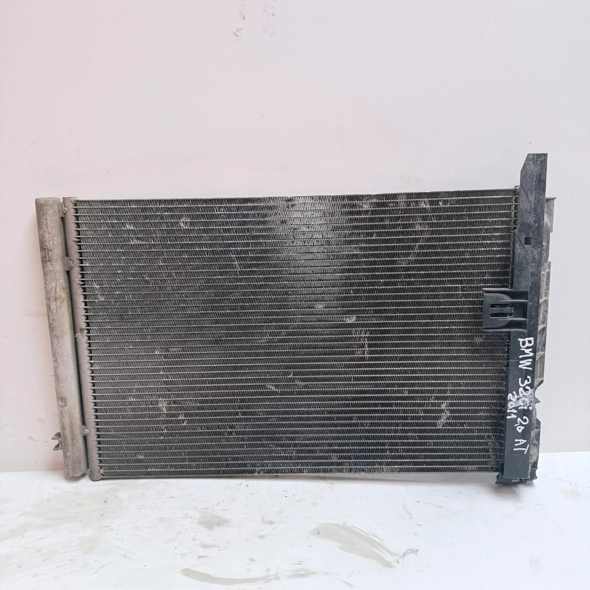 CONDENSADOR Bmw 320i 2011 - 2.0 4x2 Diesel Automático