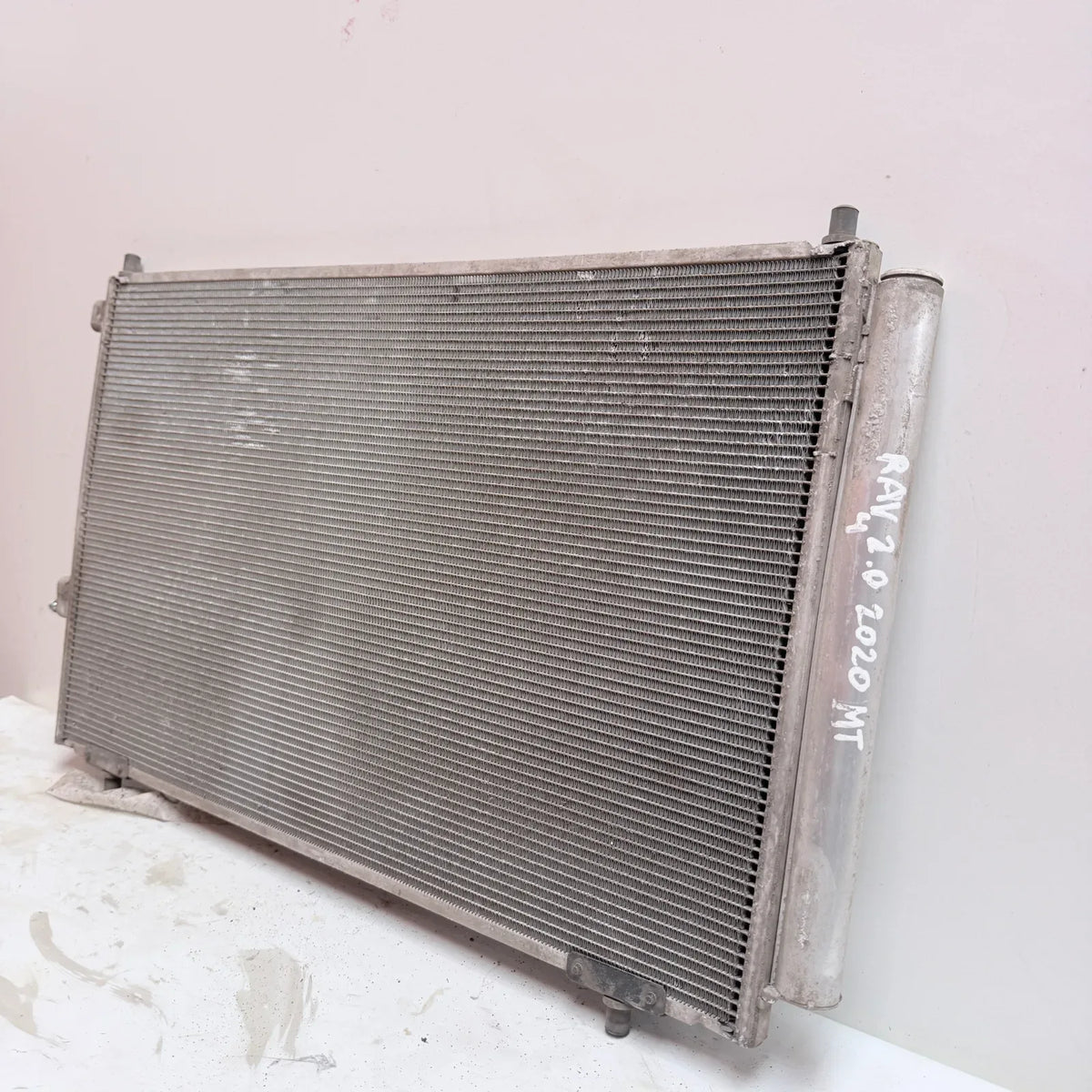 CONDENSADOR Toyota Rav4 2020 - 2.0 4x2 Bencina Mecánico