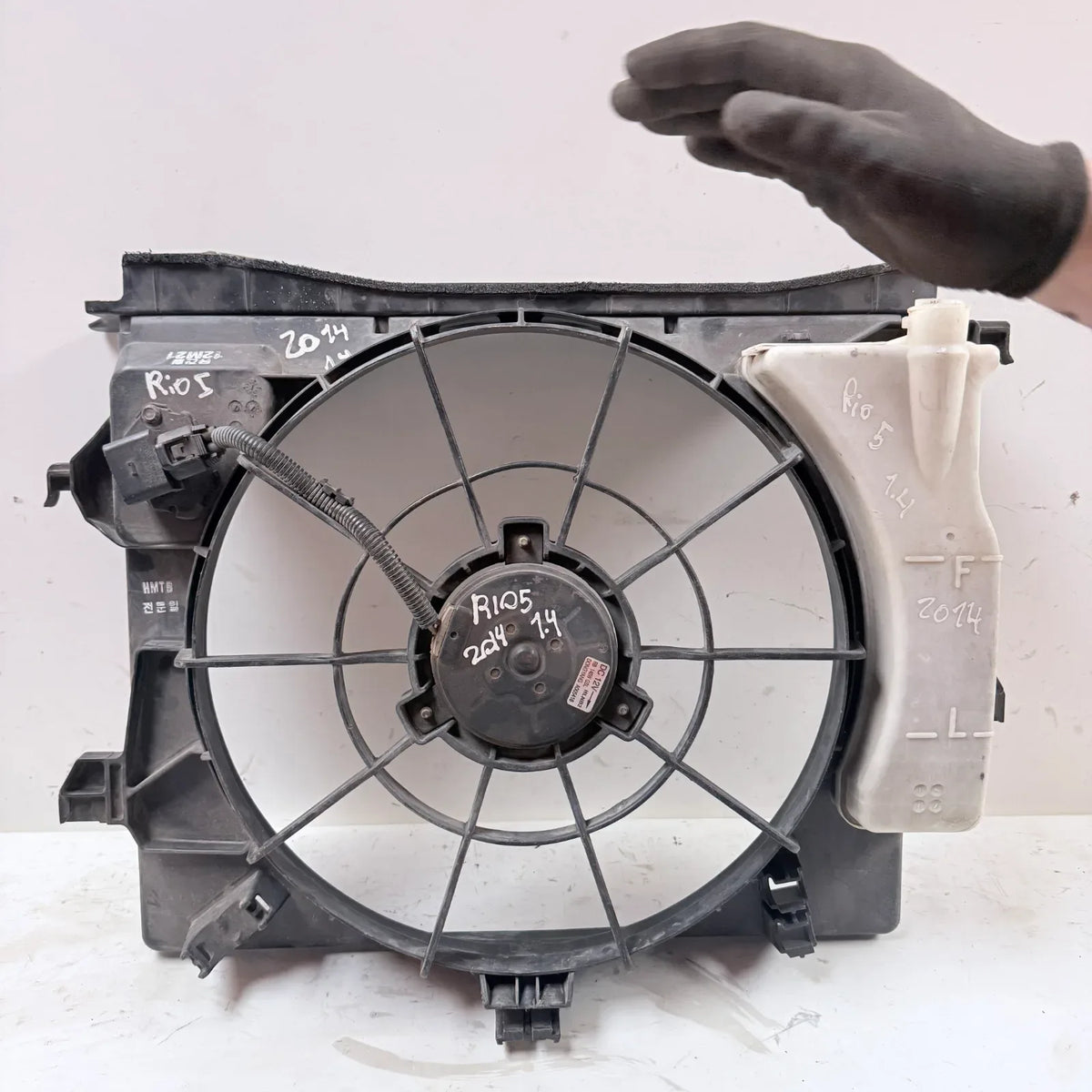 ELECTROVENTILADOR Kia RIO 5 2014 - 1.4 4x2 Bencina Mecánico