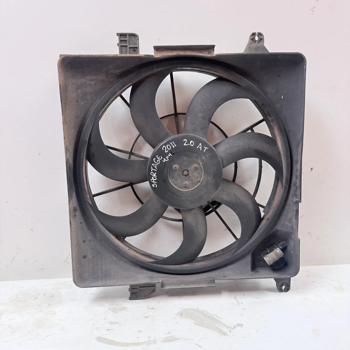 ELECTROVENTILADOR Kia Sportage 2011 - 2.0 4x4 Bencina Automático
