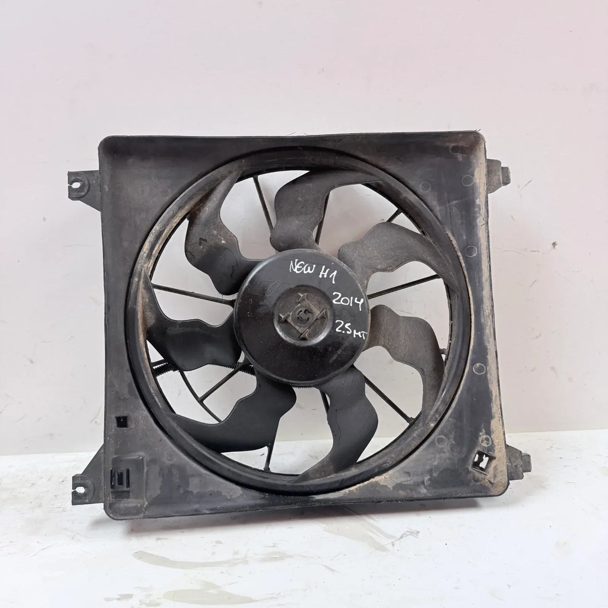 ELECTROVENTILADOR Hyundai NEW H1 2014 - 2.5 4x2 Diesel Mecánico