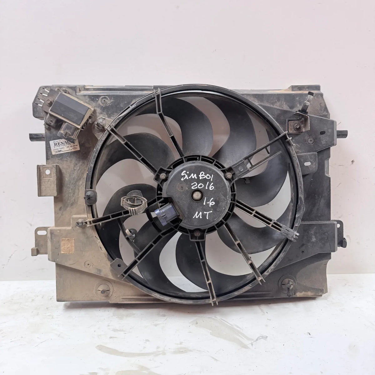 ELECTROVENTILADOR Renault Symbol 2016 - 1.6 4x2 Bencina Mecánico