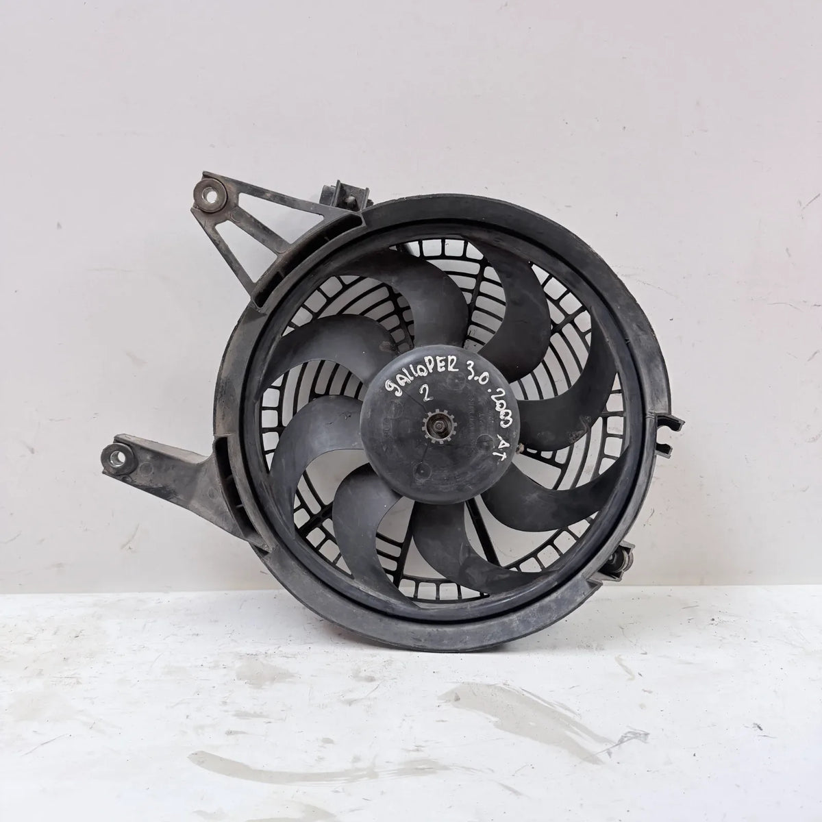 ELECTROVENTILADOR Hyundai Galloper 2000 - 3.0 4x2 Bencina Automático