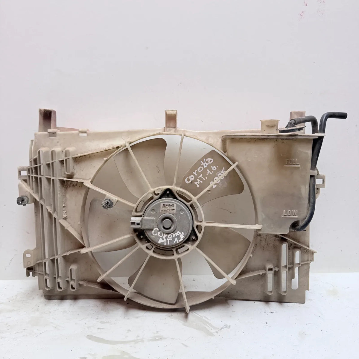 ELECTROVENTILADOR Toyota Corolla 2005 - 1.6 4x2 Bencina Mecánico
