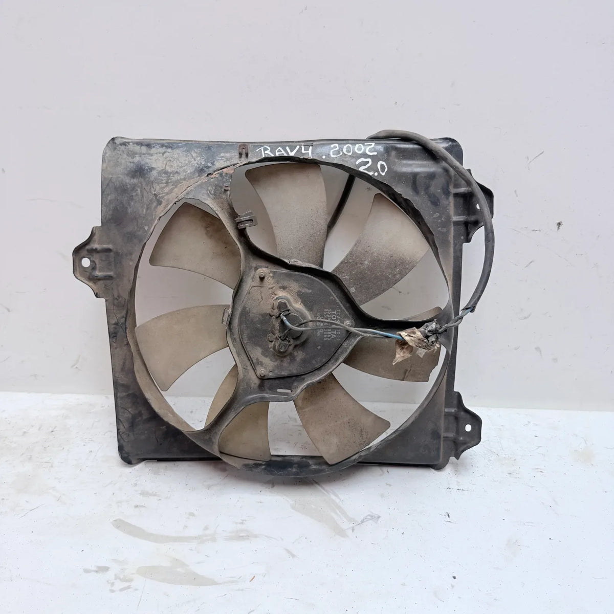 ELECTROVENTILADOR Toyota Rav4 2002 - 2.0 4x2 Bencina Mecánico