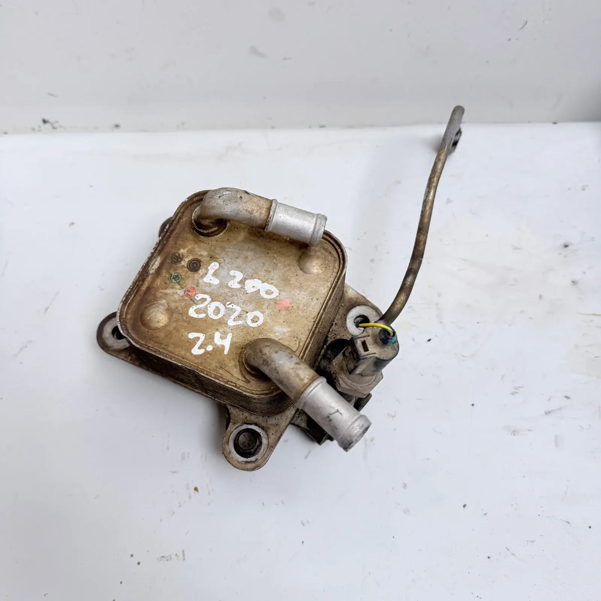 ENFRIADOR DE ACEITE Mitsubishi L200 2020 - 2.4 4x2 Diesel Mecánico