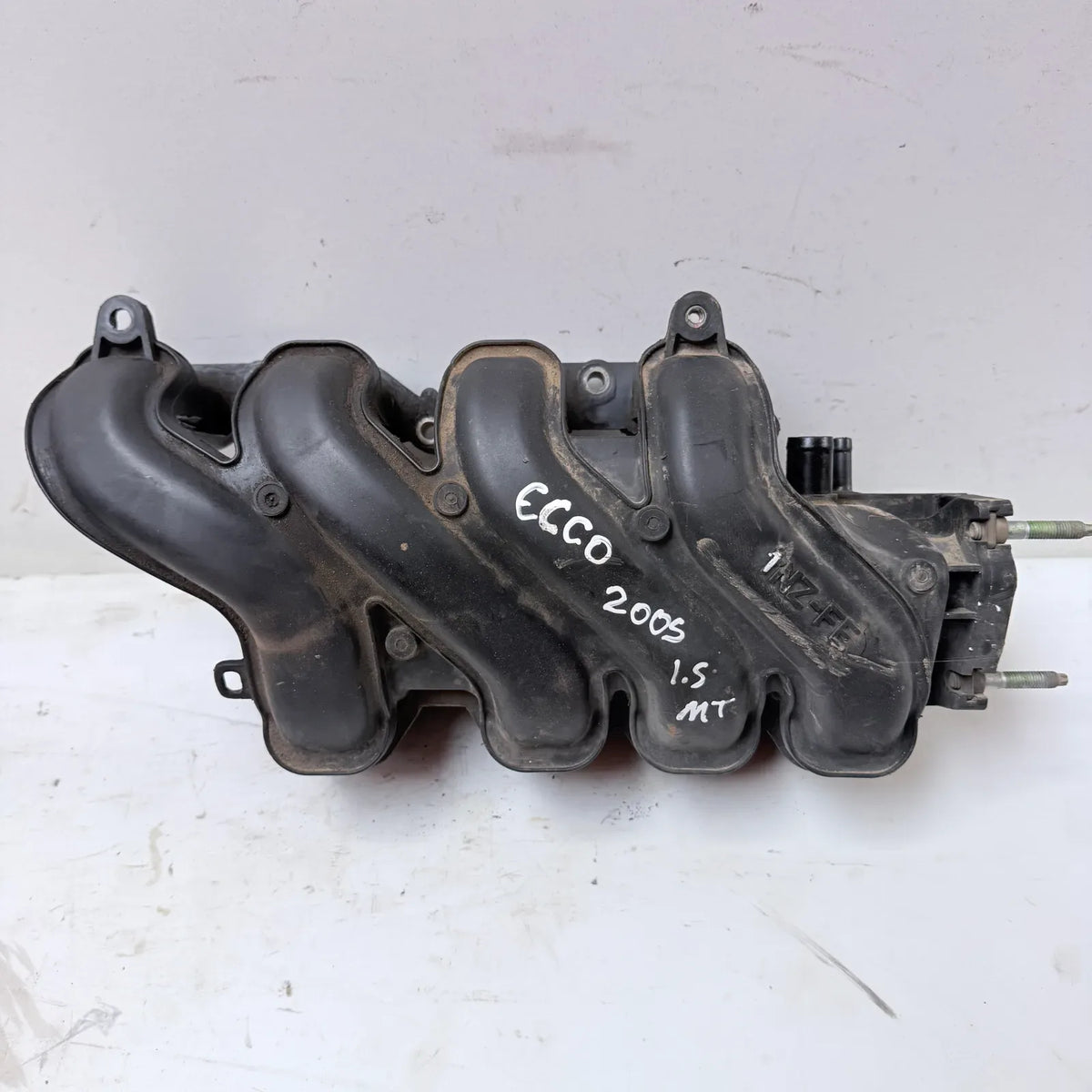 MULTIPLE DE ADMISION Toyota Yaris Ecco 2005 - 1.5 4x2 Bencina Mecánico