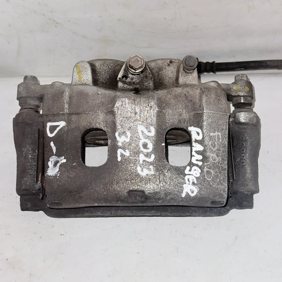 CALIPER DEL-DER Ford Ranger 2023 - 3.2 4x2 Bencina Mecánico