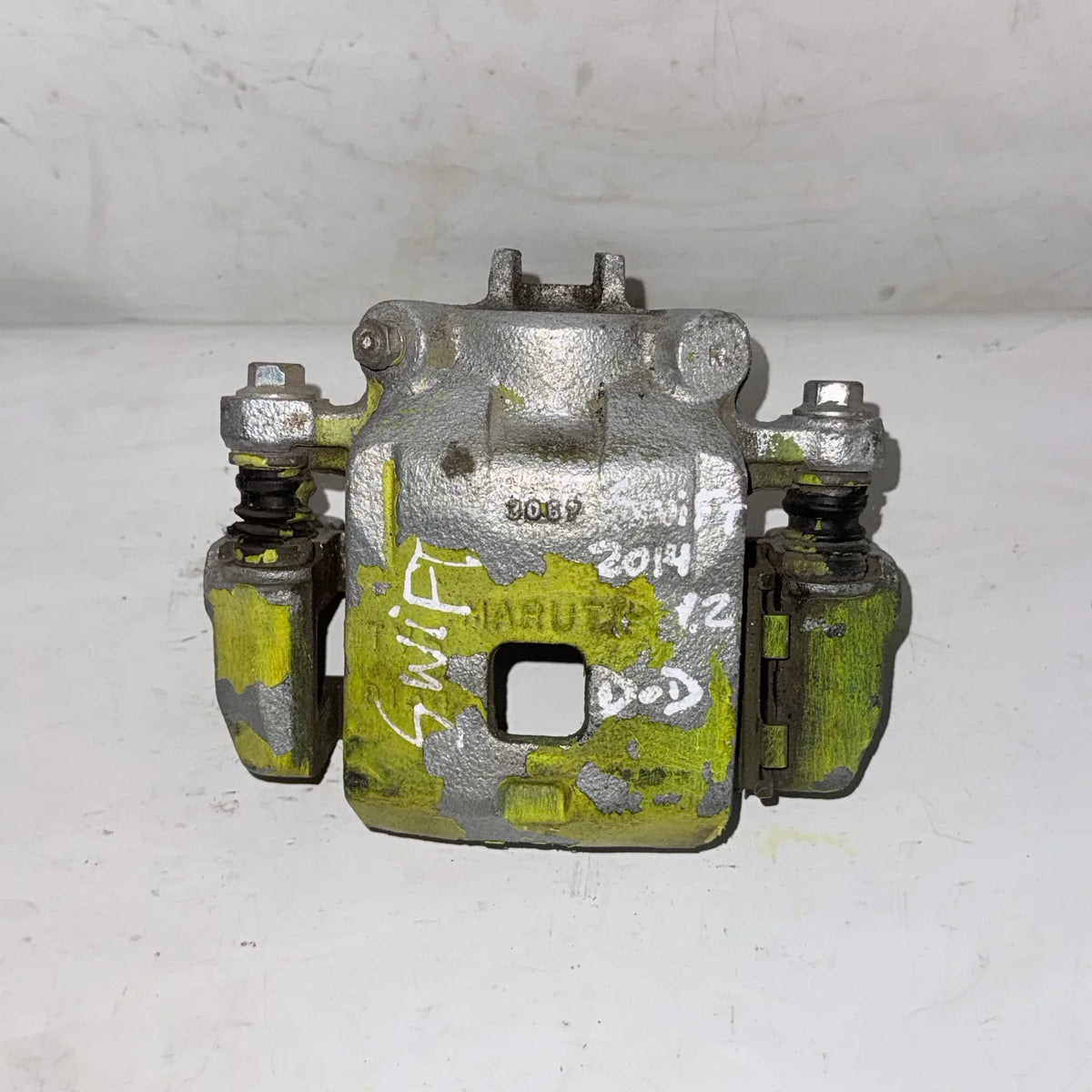 CALIPER DEL-DER Suzuki Swift 2014 - 1.2 4x2 Bencina Mecánico