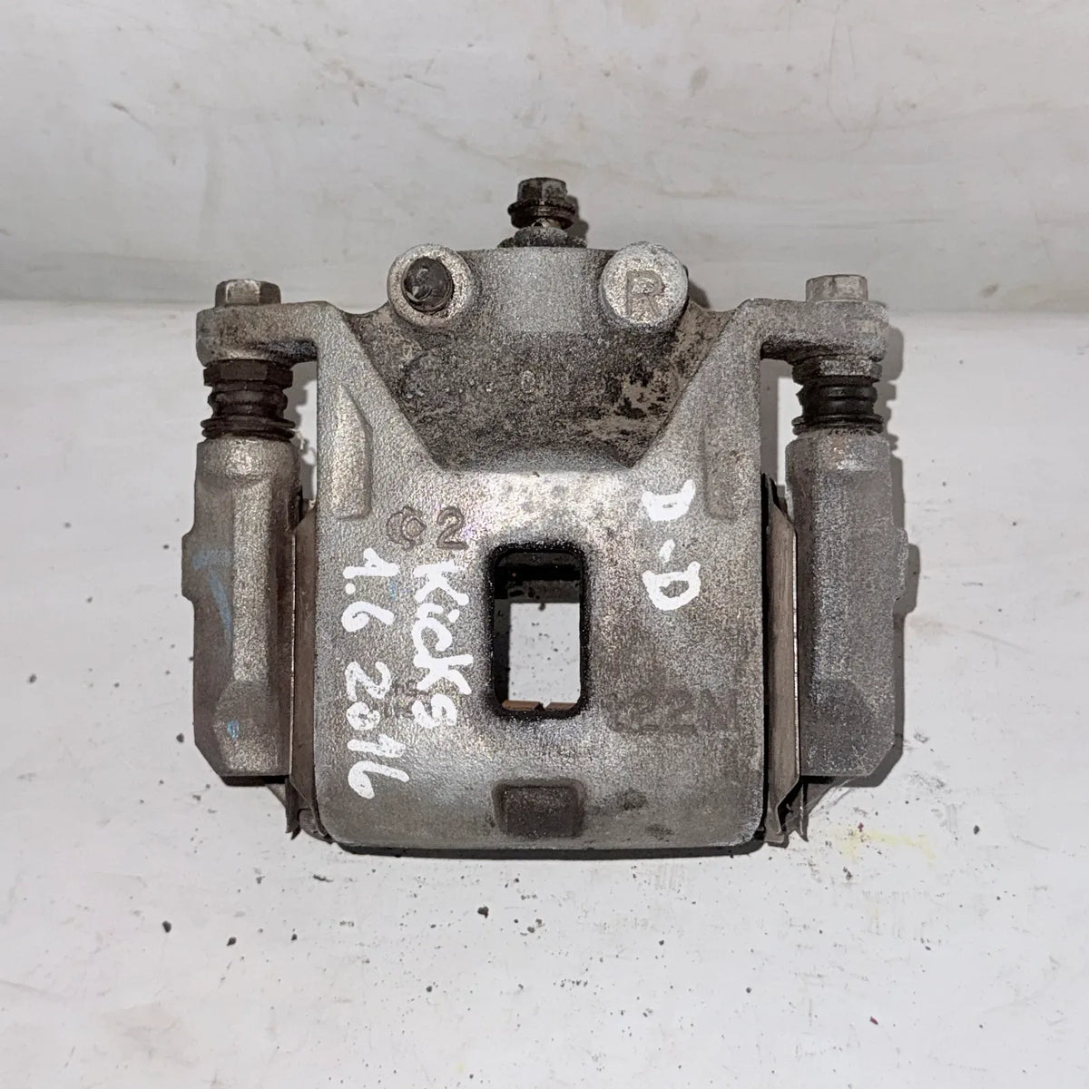 CALIPER DEL-DER Nissan Kicks 2016 - 1.6 4x2 Bencina Mecánico