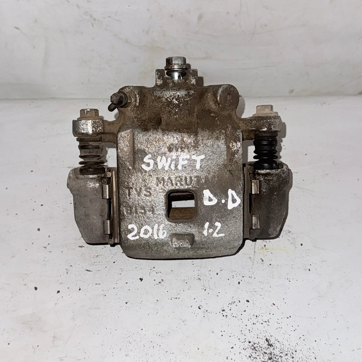 CALIPER DEL-DER Suzuki Swift 2016 - 1.2 4x2 Bencina Mecánico