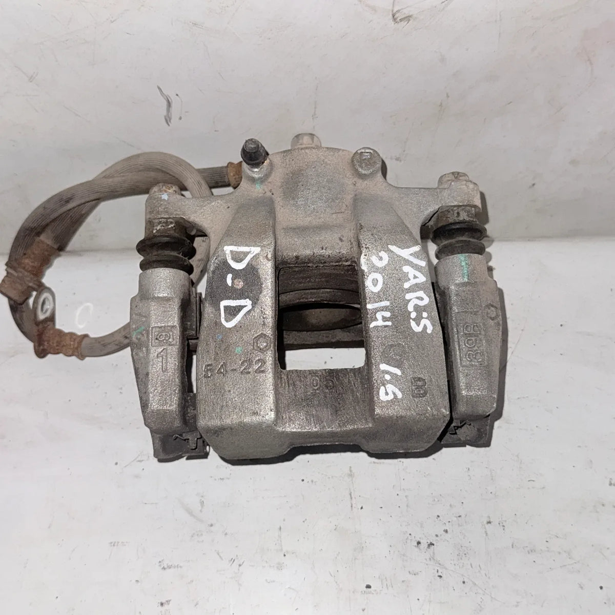CALIPER DEL-DER Toyota Yaris 2014 - 1.5 4x2 Bencina Mecánico