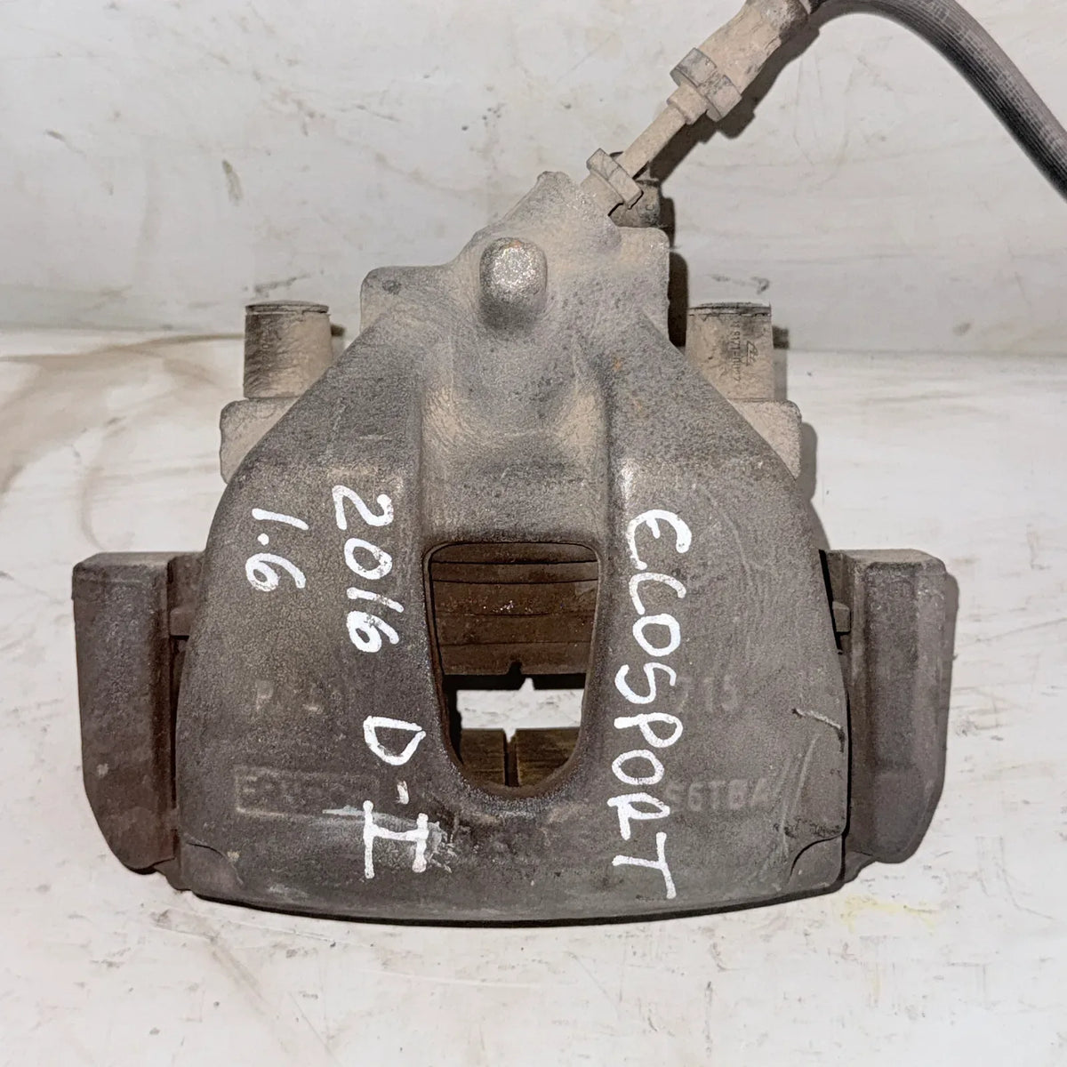 CALIPER DEL-IZQ Ford ECOSPORT 2016 - 1.6 4x2 Bencina Mecánico