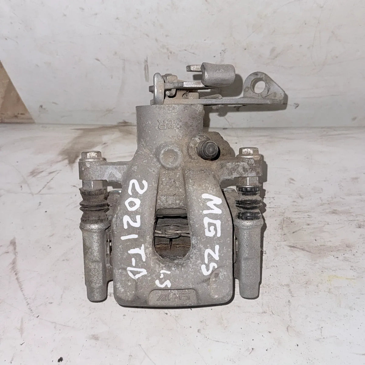CALIPER TRA-DER Mg Zs 2021 - 1.5 4x2 Bencina Mecánico