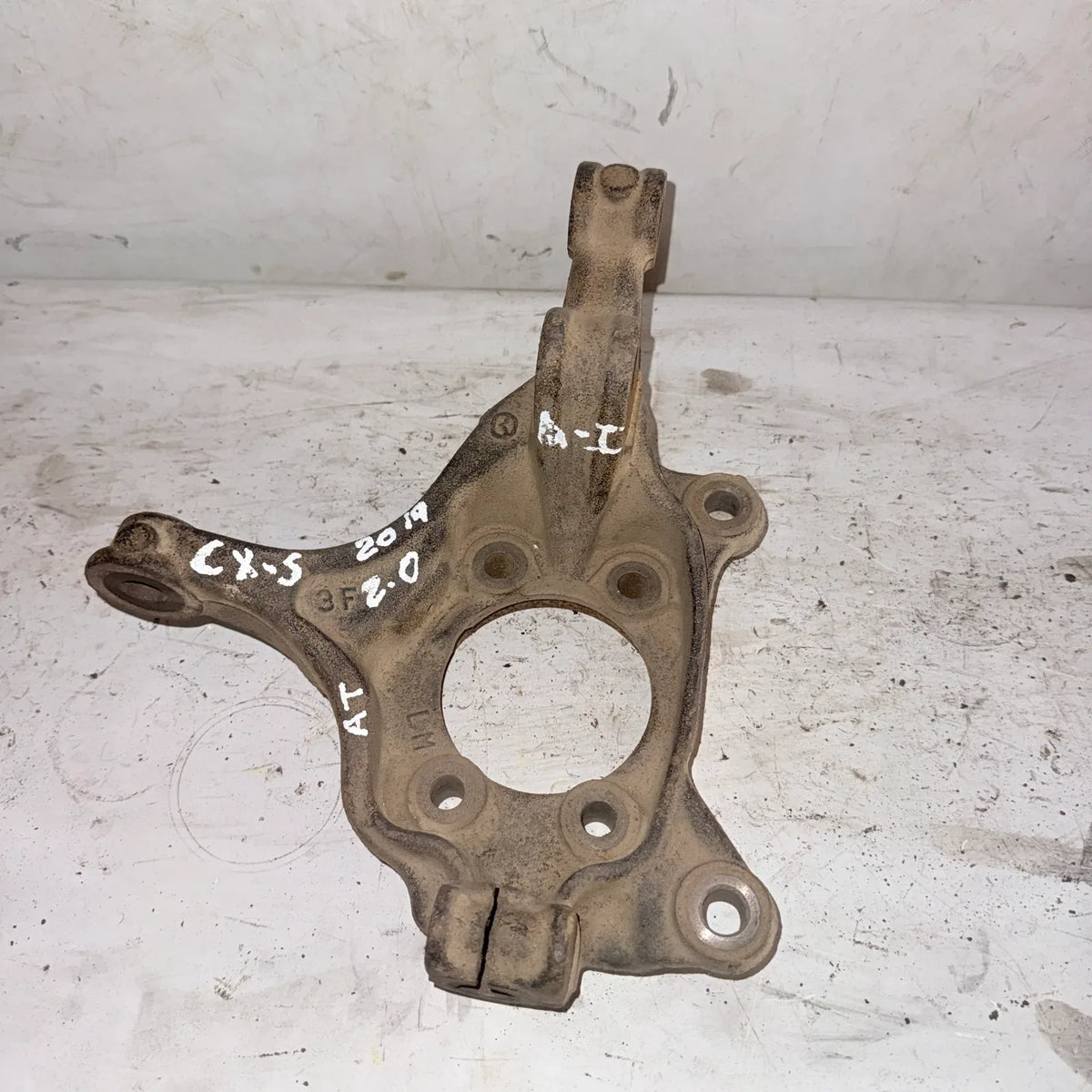 MUÑON DEL-IZQ Mazda Cx5 2019 - 2.0 4x2 Bencina Mecánico