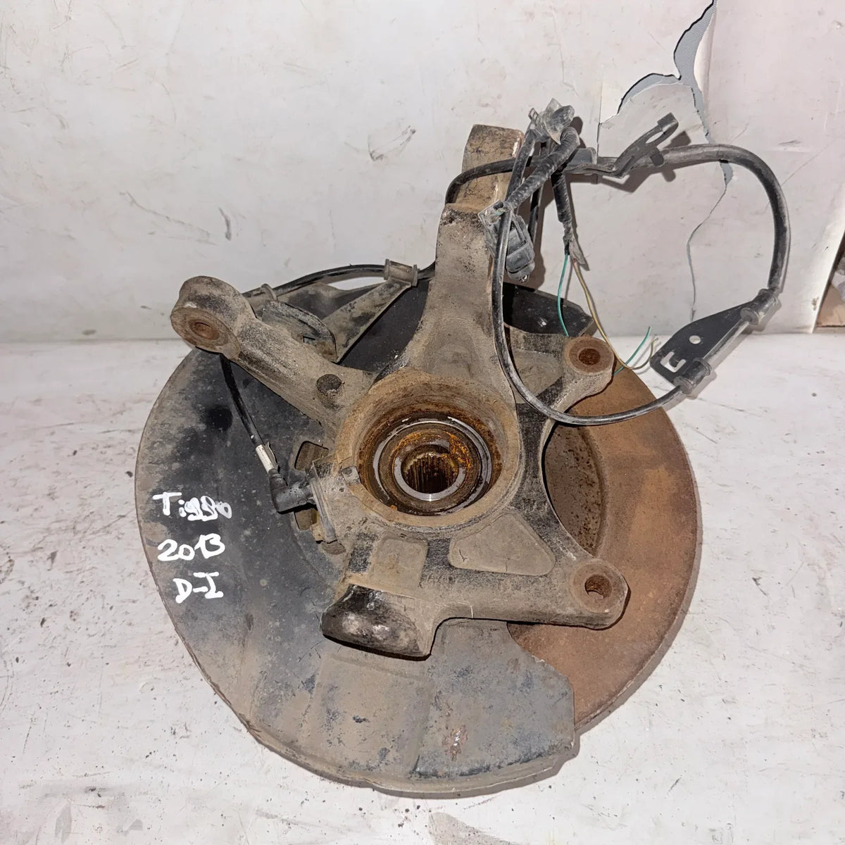 MUÑON DEL-IZQ Chery Tiggo 2013 - 1.6 4x2 Bencina Mecánico