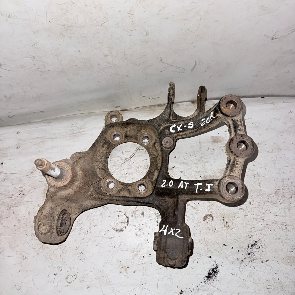 MUÑON TRA-IZQ Mazda Cx5 2019 - 2.0 4x2 Bencina Automático