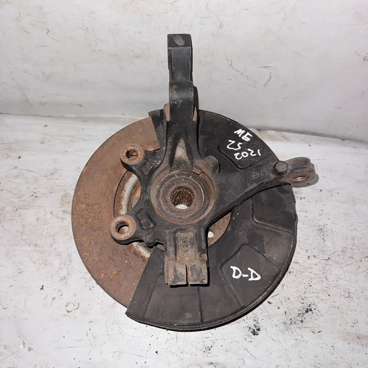 MUÑON DEL-DER Mg Zs 2021 - 1.5 4x2 Bencina Mecánico