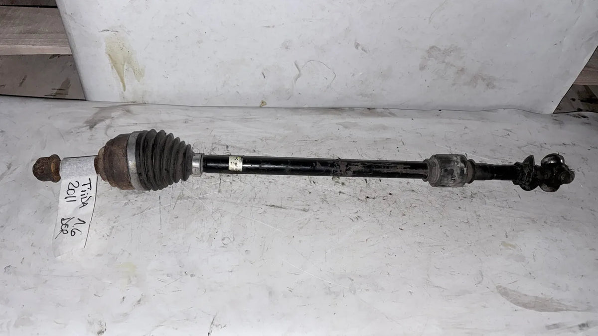 EJE PALIER DEL-DER Nissan Tiida 2011 - 1.6 4x2 Bencina Mecánico