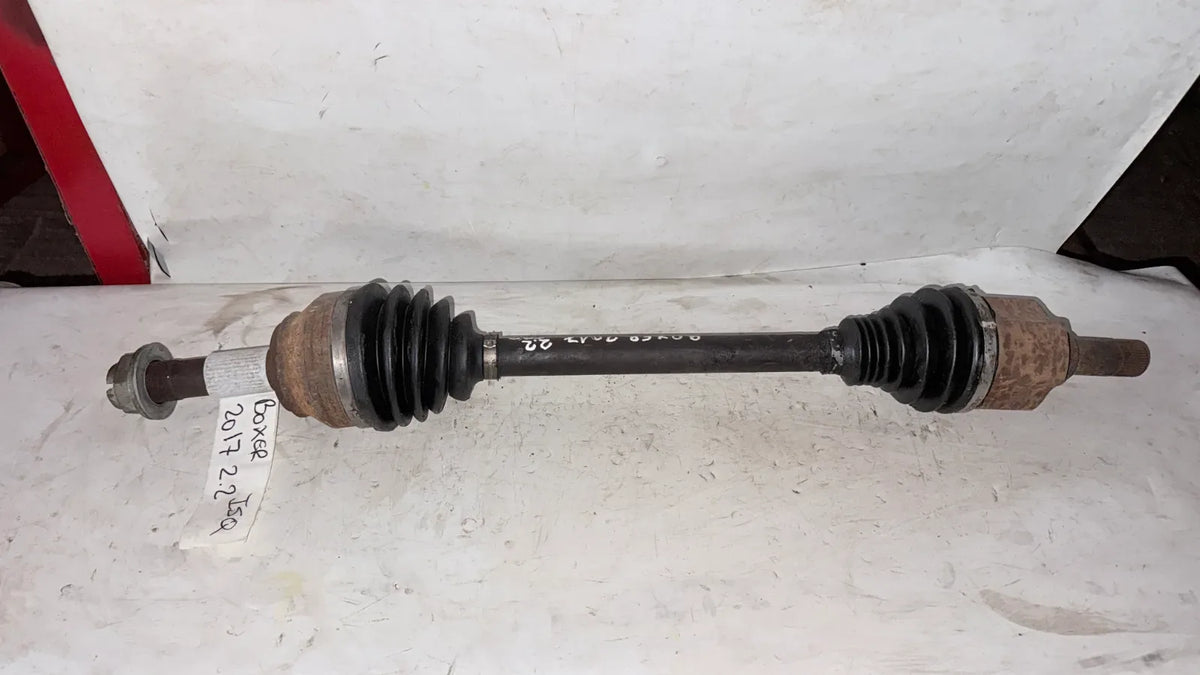EJE PALIER DEL-IZQ Peugeot Boxer 2017 - 2.2 4x2 Diesel Mecánico