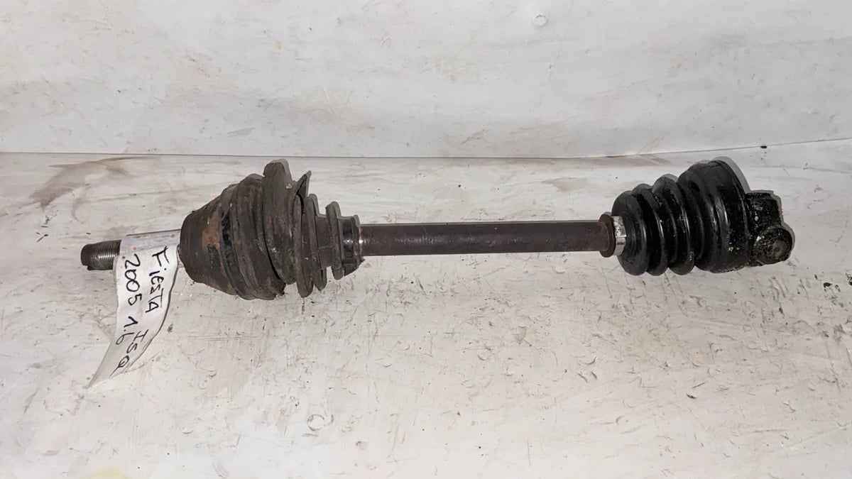 EJE PALIER DEL-IZQ Ford Fiesta 2005 - 1.6 4x2 Bencina Mecánico