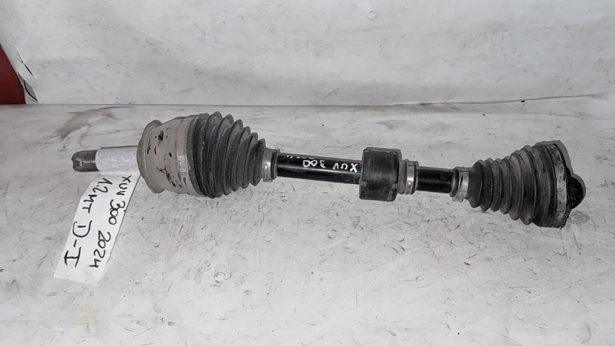 EJE PALIER DEL-IZQ Mahindra XUV300 2024 - 1.2 4x2 Bencina Mecánico