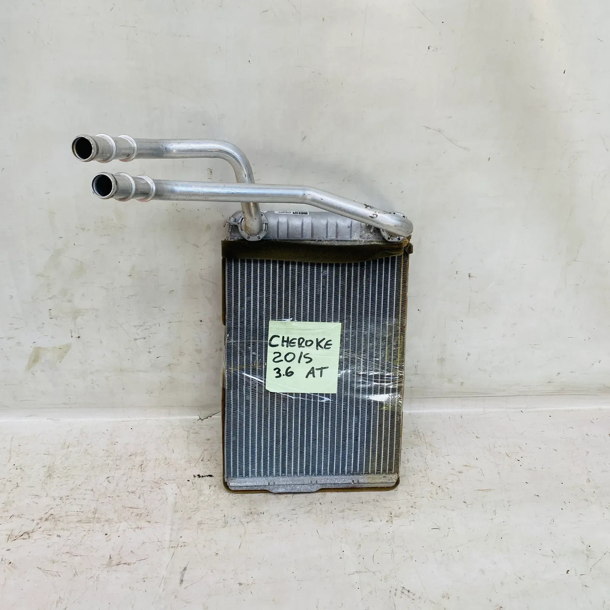 RADIADOR CALEFACCION Jeep Cherokee 2015 - 3.6 4x4 Bencina Automático