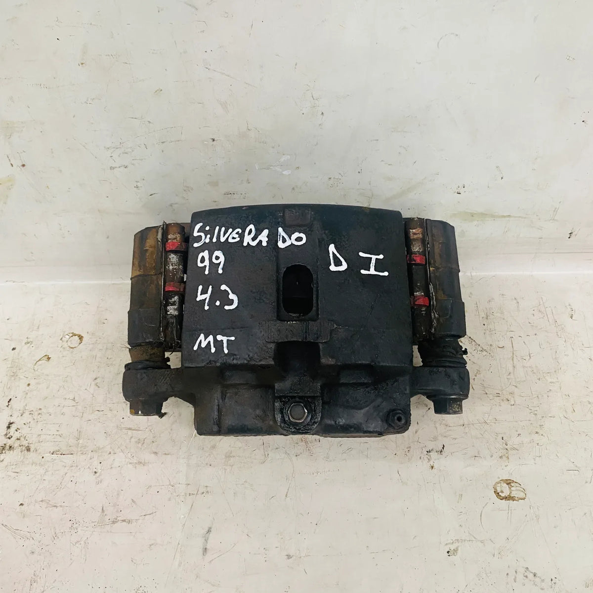 CALIPER DEL-IZQ Chevrolet Silverado 1999 - 4.3 4x2 Bencina Mecánico