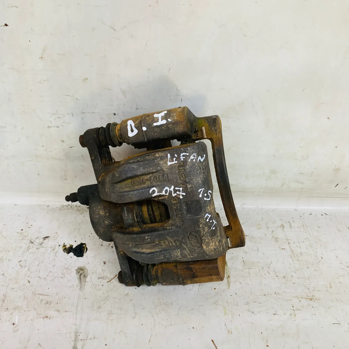 CALIPER DEL-IZQ LIFAN X50 2017 - 1.5 4x2 Bencina Mecánico