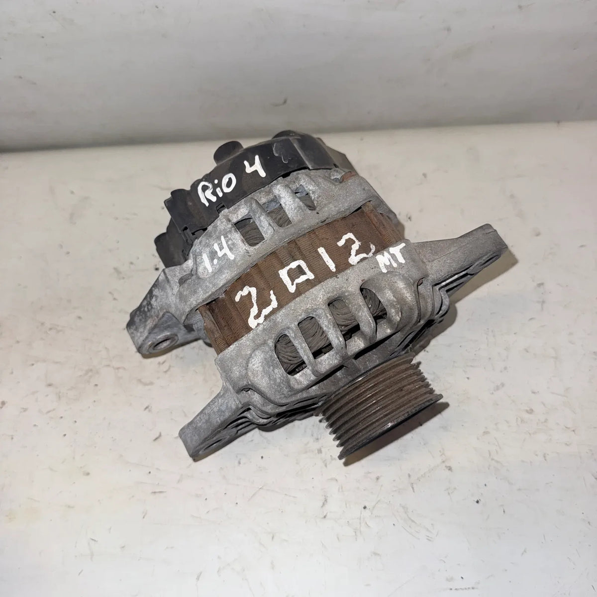 Alternador Kia Rio 4 2012 - 1.4 4x2 Bencina Mecánico