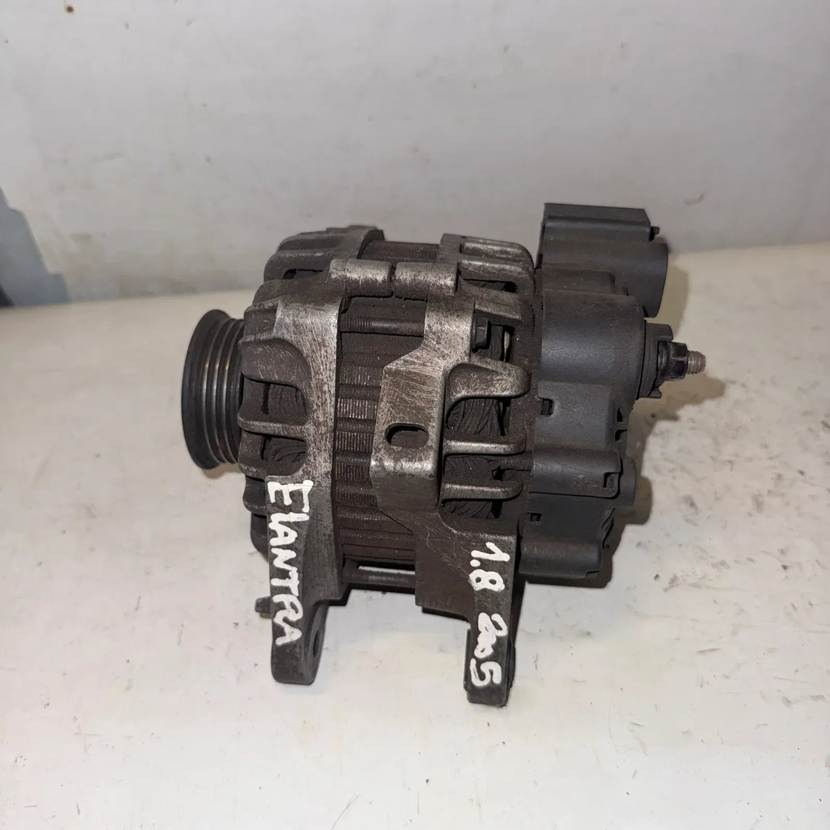 Alternador Hyundai Elantra 2005 - 1.8 4x2 Bencina Mecánico