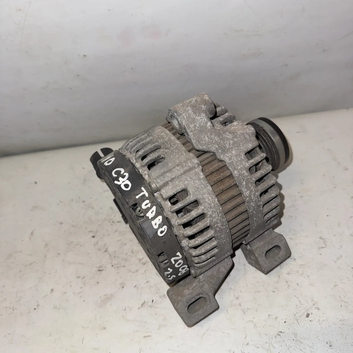 Alternador Volvo C30 2008 - 2.5 4x2 Bencina Mecánico