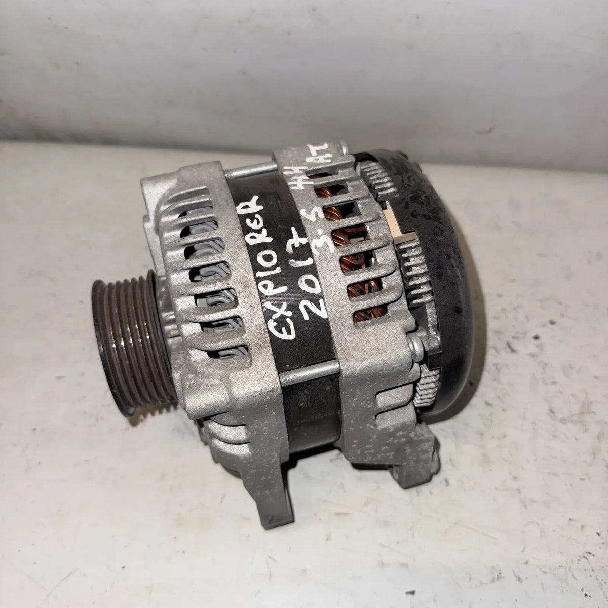 Alternador Ford Explorer 2017 - 3.5 4x4 Bencina Automático