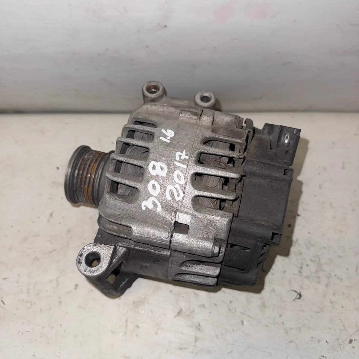 Alternador Peugeot 308 2017 - 1.6 4x2 Bencina Mecánico