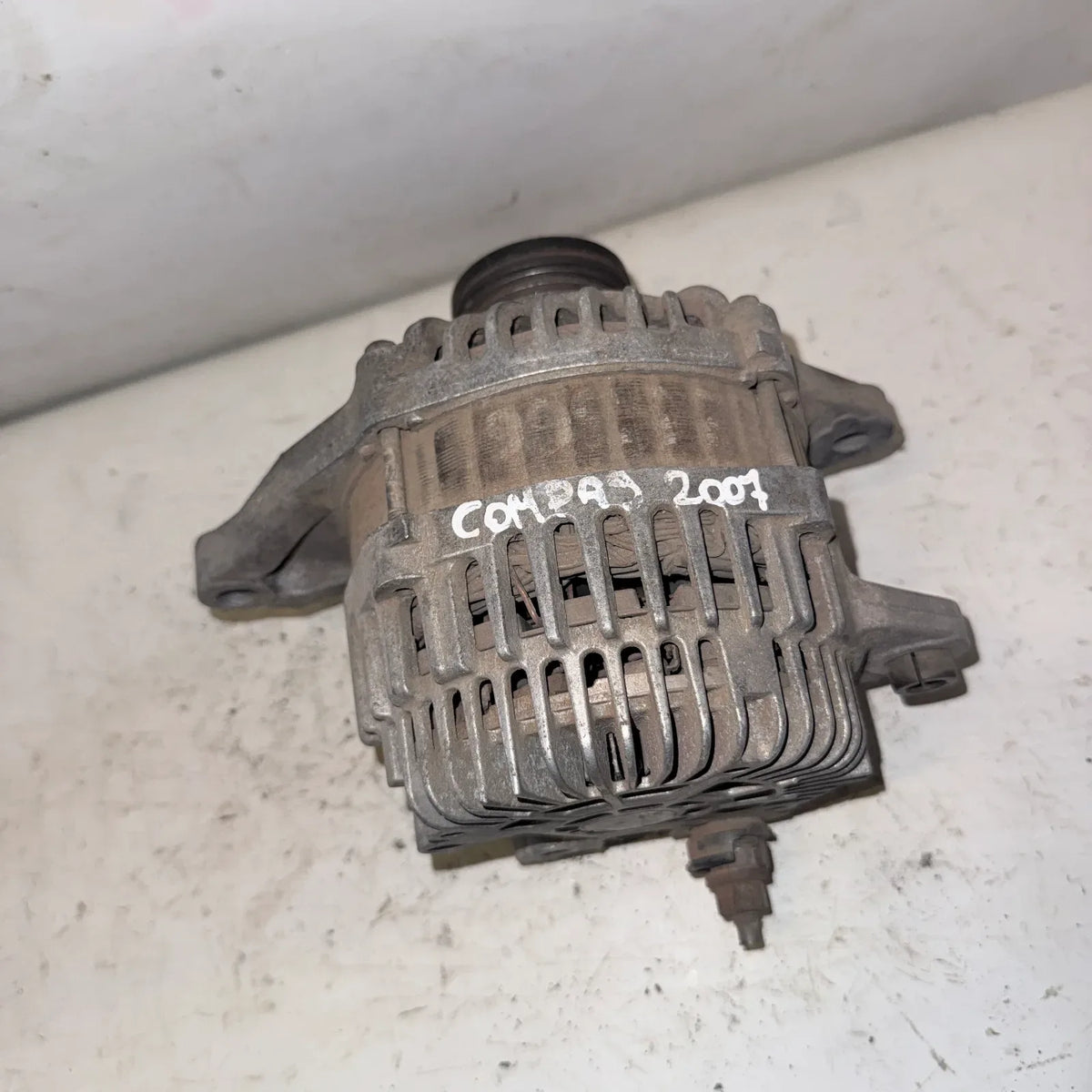 Alternador Jeep Compass 2007 - 2.4 4x2 Bencina Mecánico