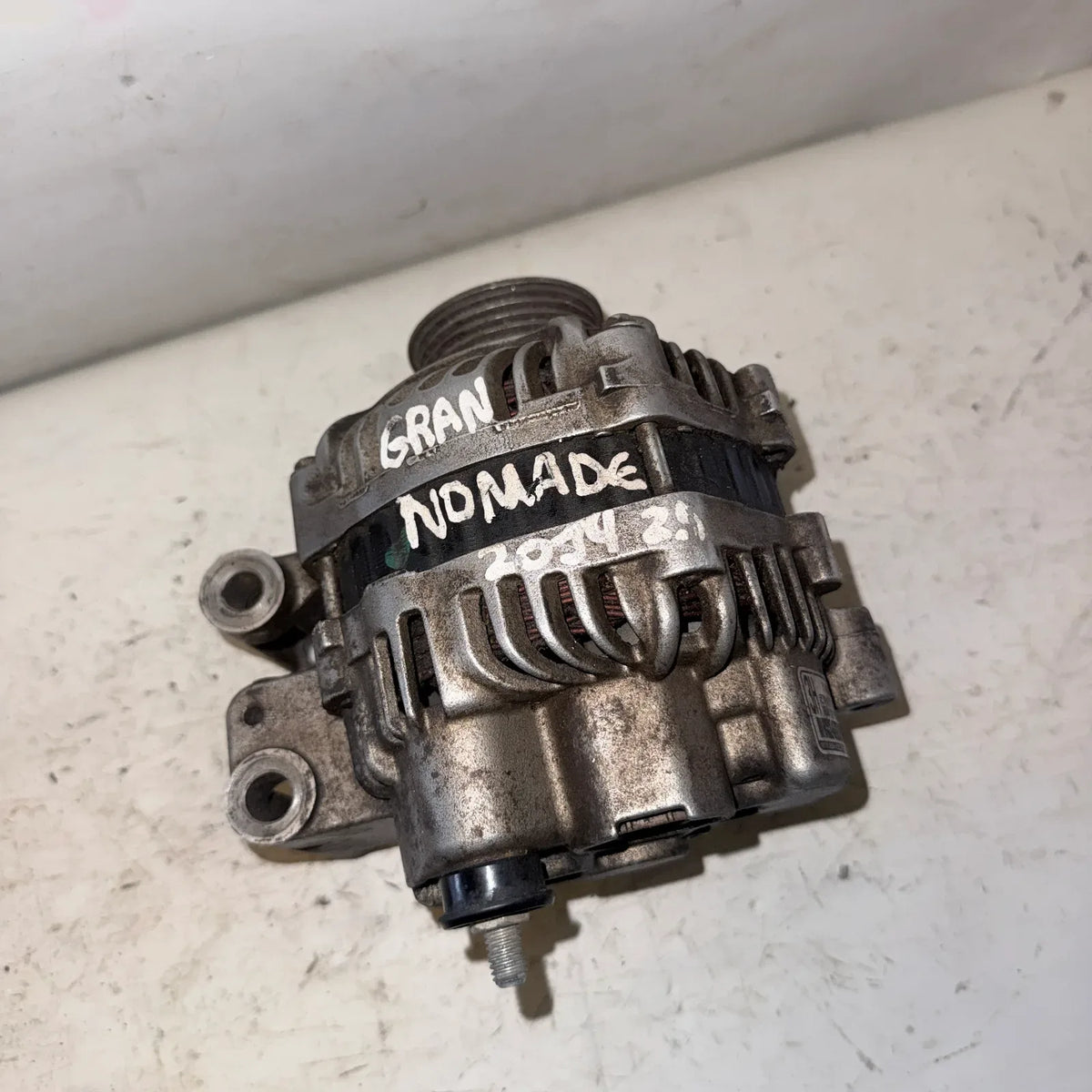 Alternador Suzuki Nomade 2014 - 2.9 4x2 Bencina Mecánico