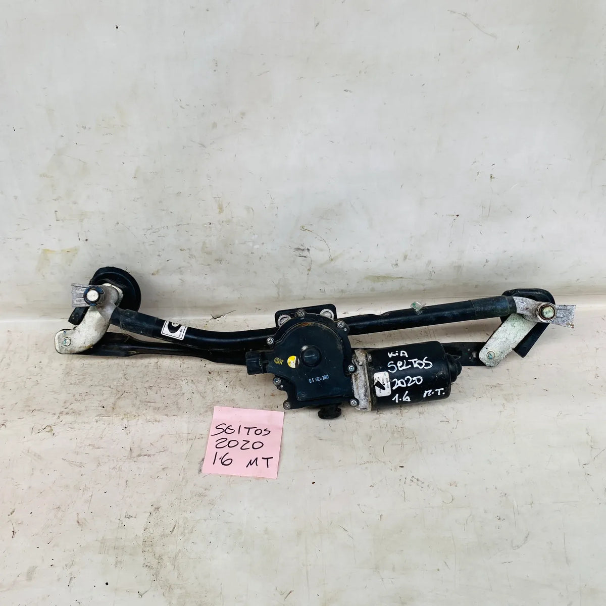 MOTOR LIMPIAPARABRISAS CON ARTICULACION Kia SELTOS 2020 - 1.6 4x2 Bencina Mecánico