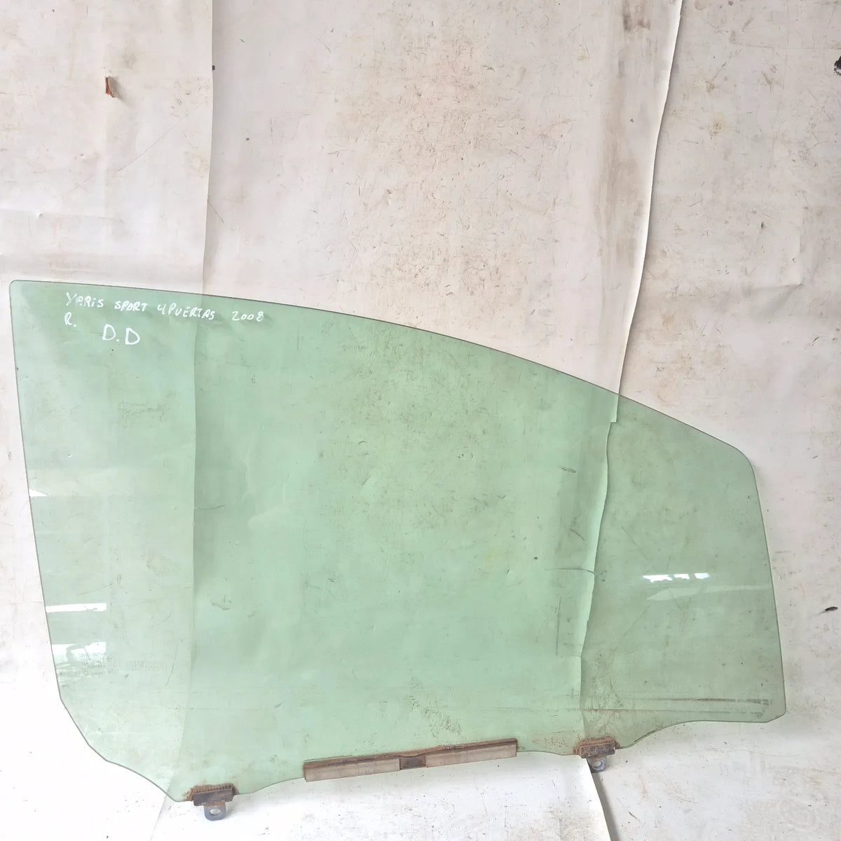 Vidrio puerta DEL-DER Toyota Yaris Sport 2008 - 4x2 Bencina Mecánico