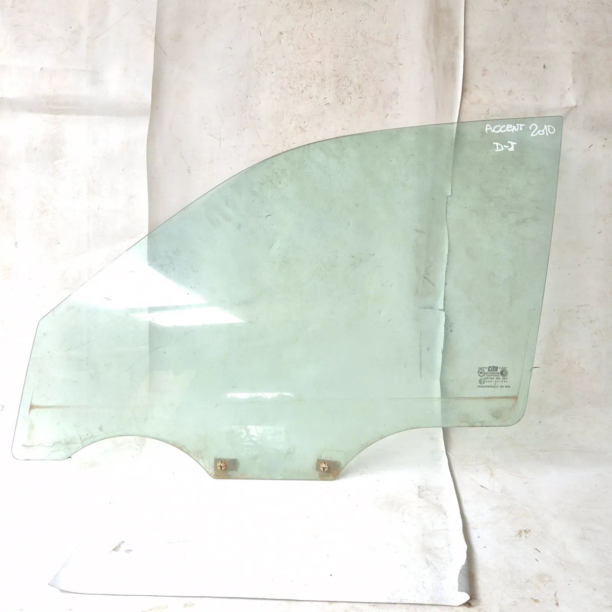 Vidrio puerta DEL-IZQ Hyundai Accent 2010 - 4x2 Bencina Mecánico