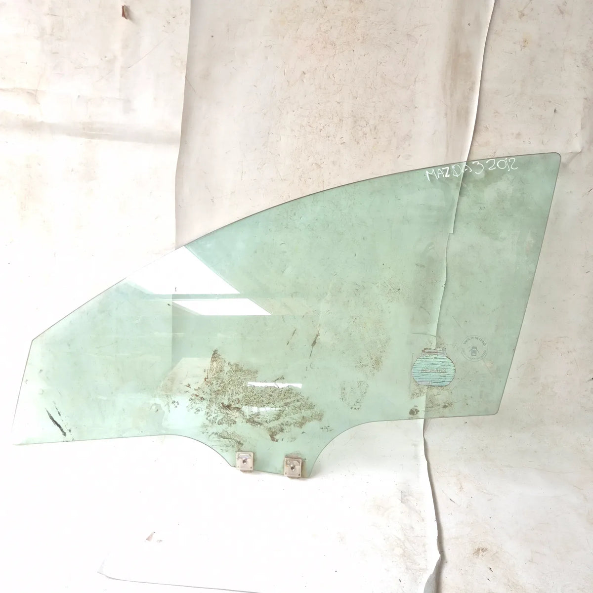 Vidrio puerta DEL-IZQ Mazda 3 2012 - 4x2 Bencina Mecánico
