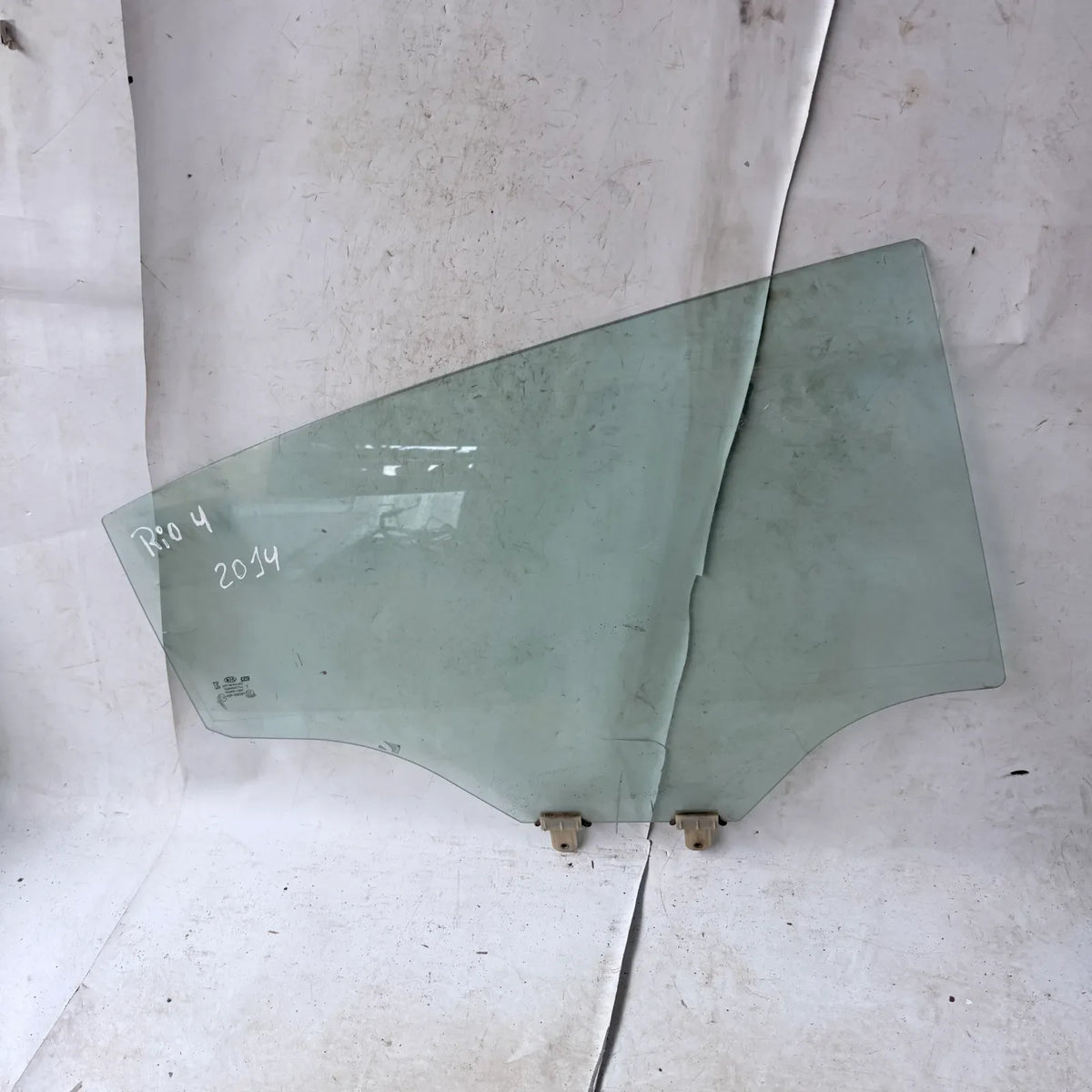 Vidrio puerta TRA-DER Kia Rio 4 2014 - 4x2 Bencina Mecánico