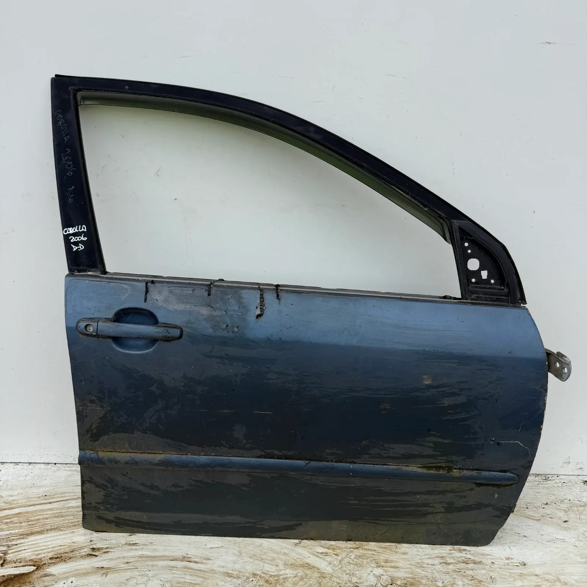 Puerta lata DELANTERA DERECHA Toyota Corolla 2006 - 4x2 Bencina Mecánico