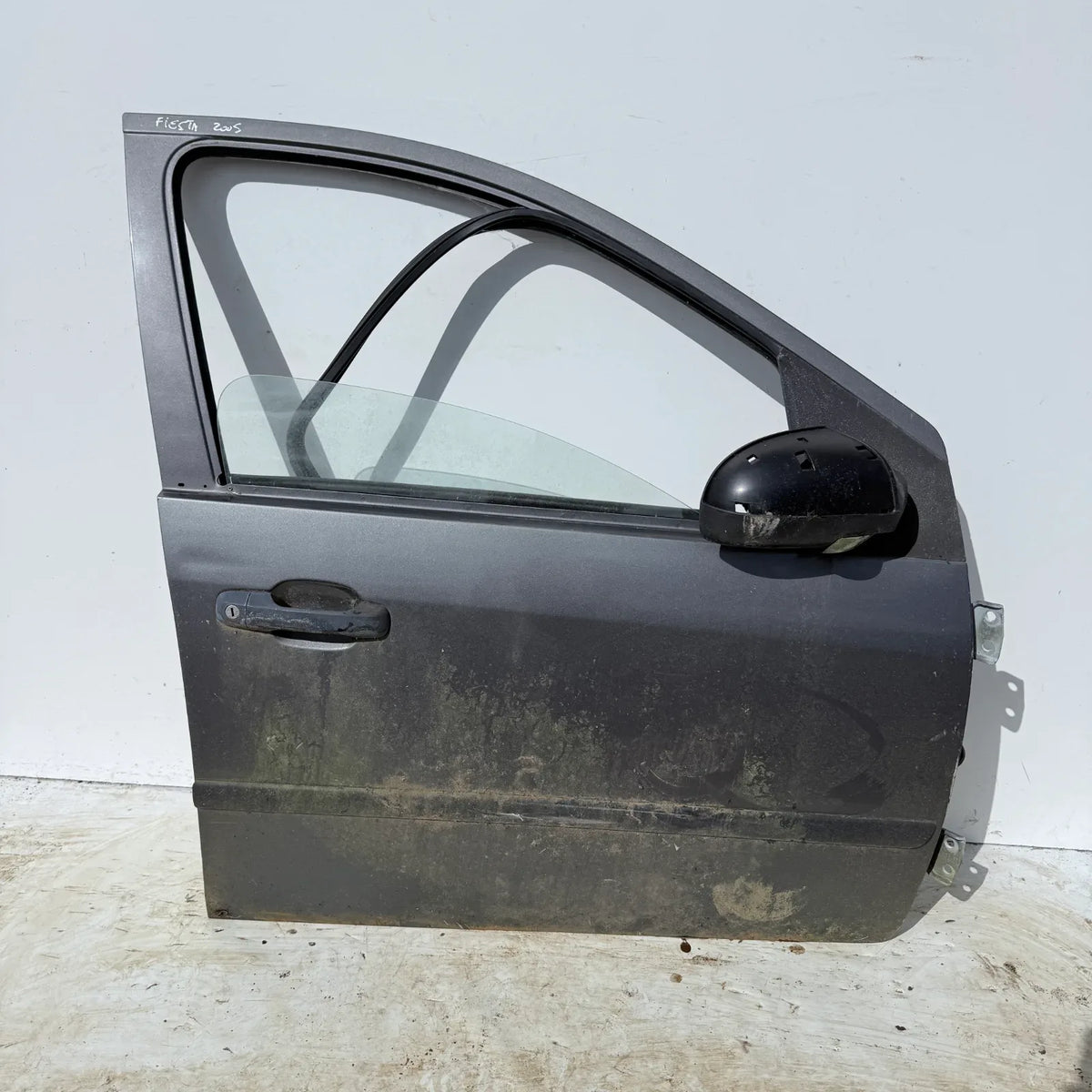 Puerta lata DELANTERA DERECHA Ford Fiesta 2005 - 4x2 Bencina Mecánico