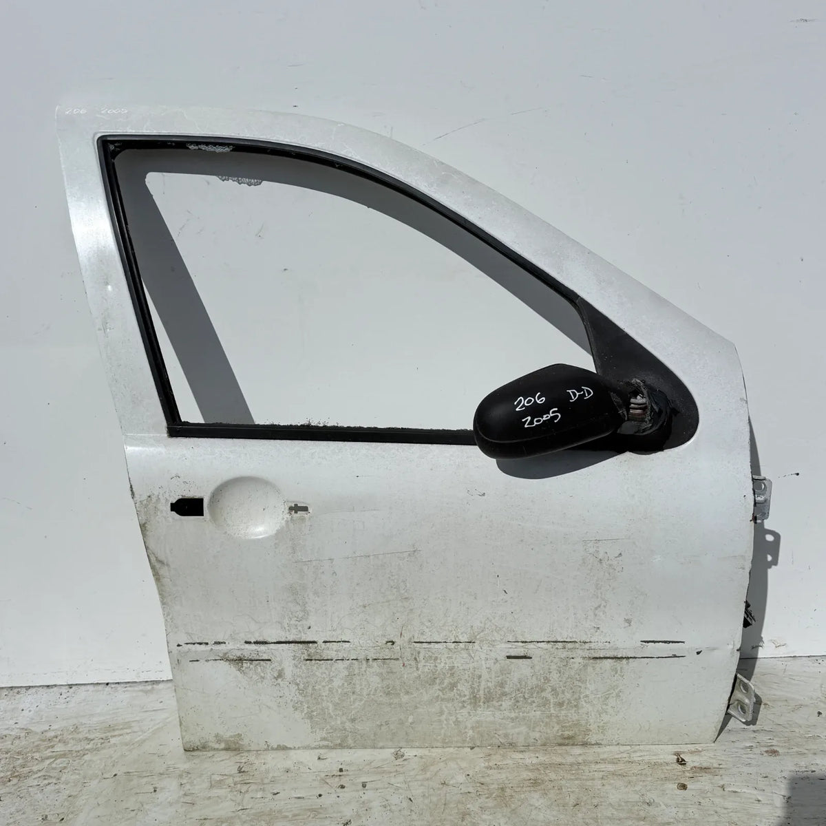Puerta lata DELANTERA DERECHA Peugeot 206 2005 - 4x2 Bencina Mecánico