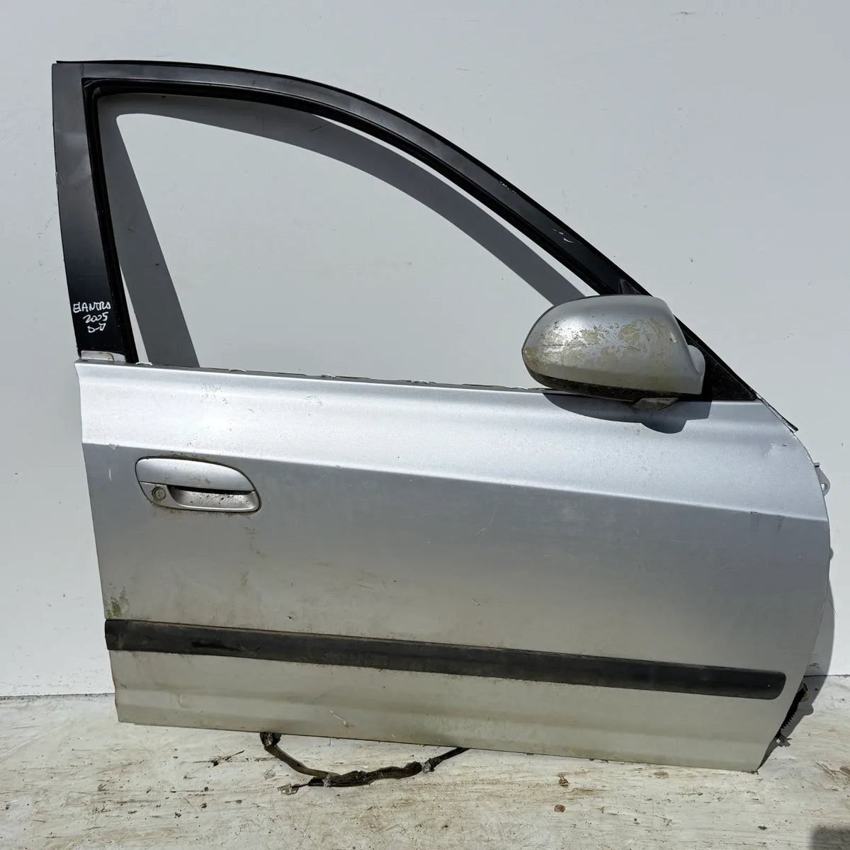 Puerta lata DELANTERA DERECHA Hyundai Elantra 2005 - 4x2 Bencina Mecánico