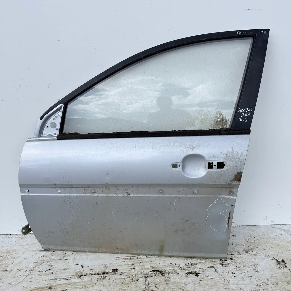 Puerta lata DELANTERA IZQUIERDA Hyundai Accent 2008 - 4x2 Bencina Mecánico