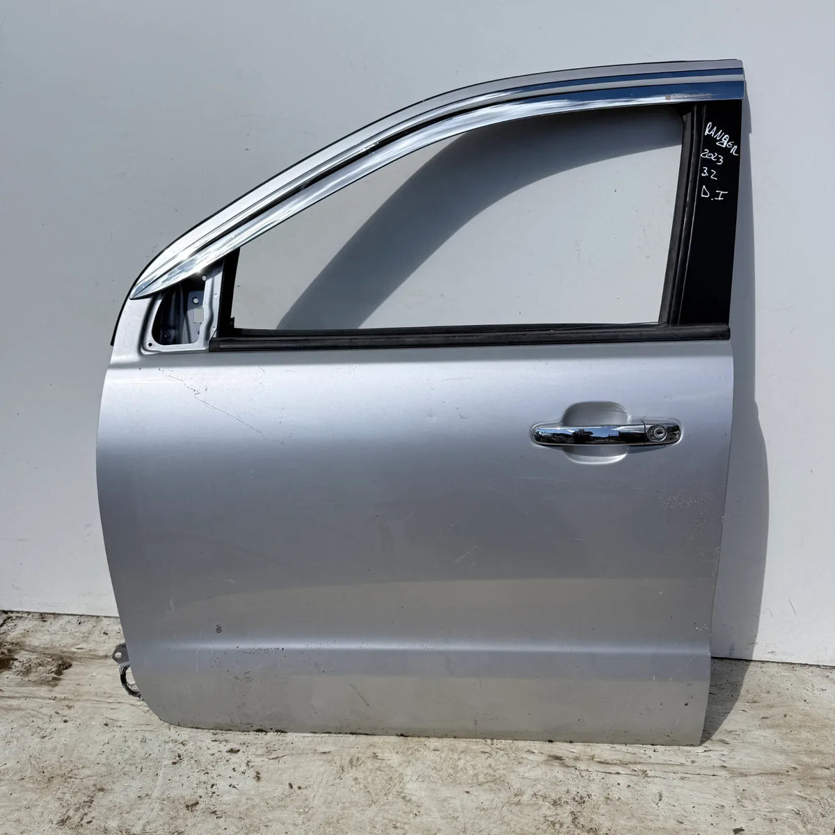 Puerta lata DELANTERA IZQUIERDA Ford Ranger 2023 - 3.2 4x2 Bencina Mecánico